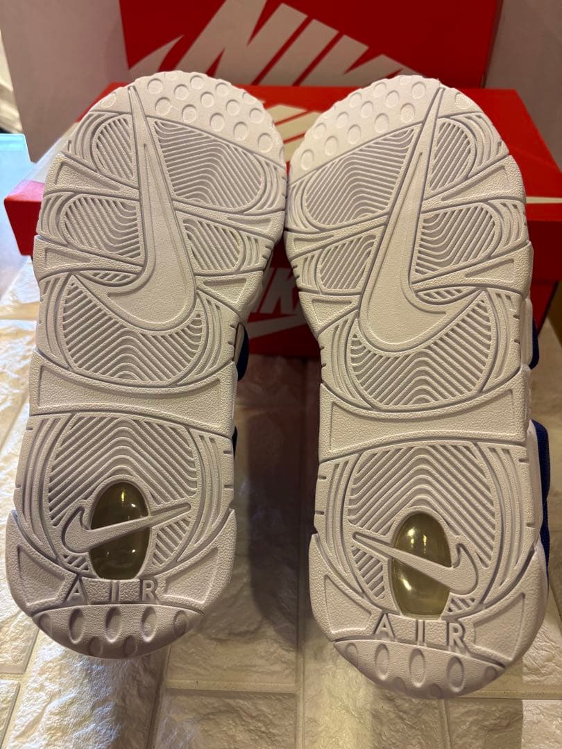 #新品未使用NIKE AIR MOREアップテンポ　ホワイト/ブルー#12.5