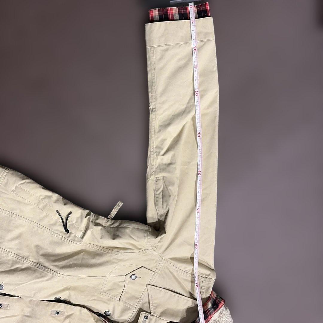 686 スノーボードウェア ベージュ　Dickies 保温素材　撥水加工