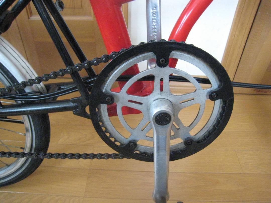 台湾ブロンプトン　レッド