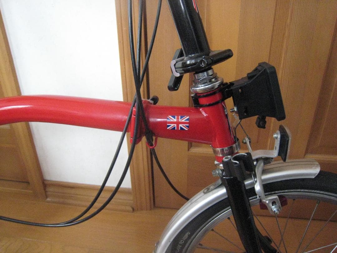 台湾ブロンプトン　レッド