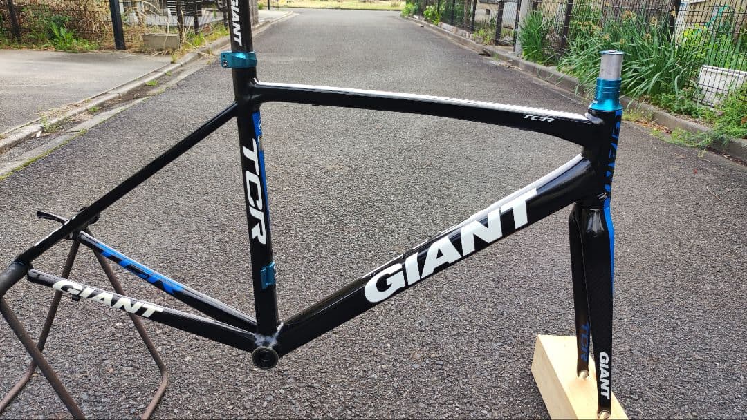 いいねに感謝で今だけ値下げ/2011年ジャイアントTCR1アルミフレームMサイズ