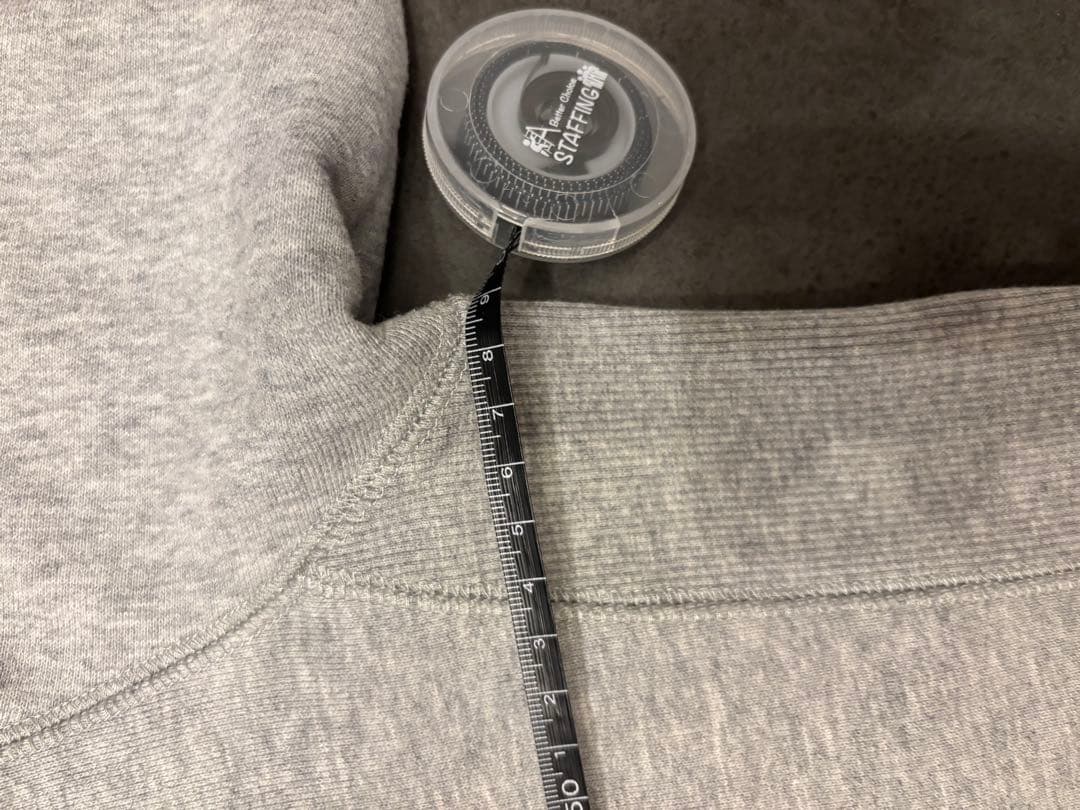 美品　トラヴィスマシューメンズ　グレー フード付きパーカー XLサイズ