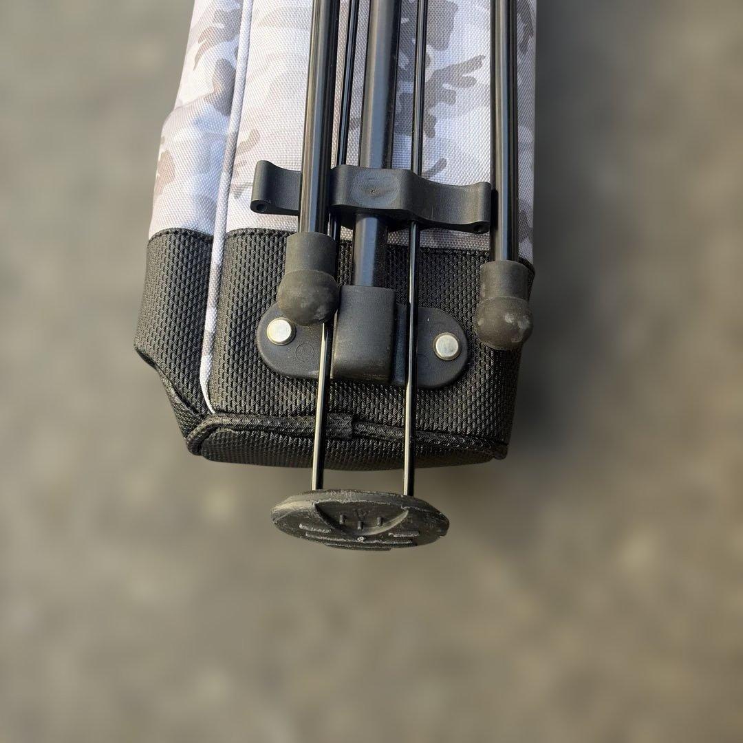 デスティニーコンセプト　クラブケース内蔵　キャディバッグ　ゴルフバッグ