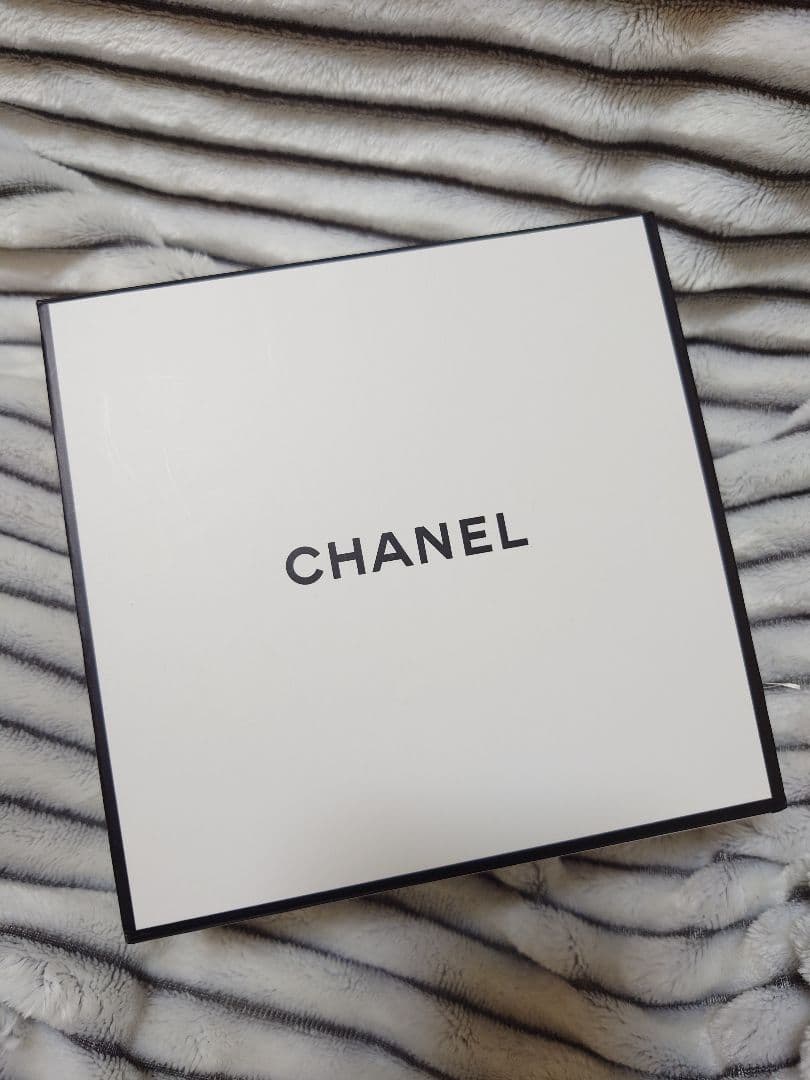 イドラ ビューティ ウォーター クリーム 30ml＆コットン　ギフトBOX付き