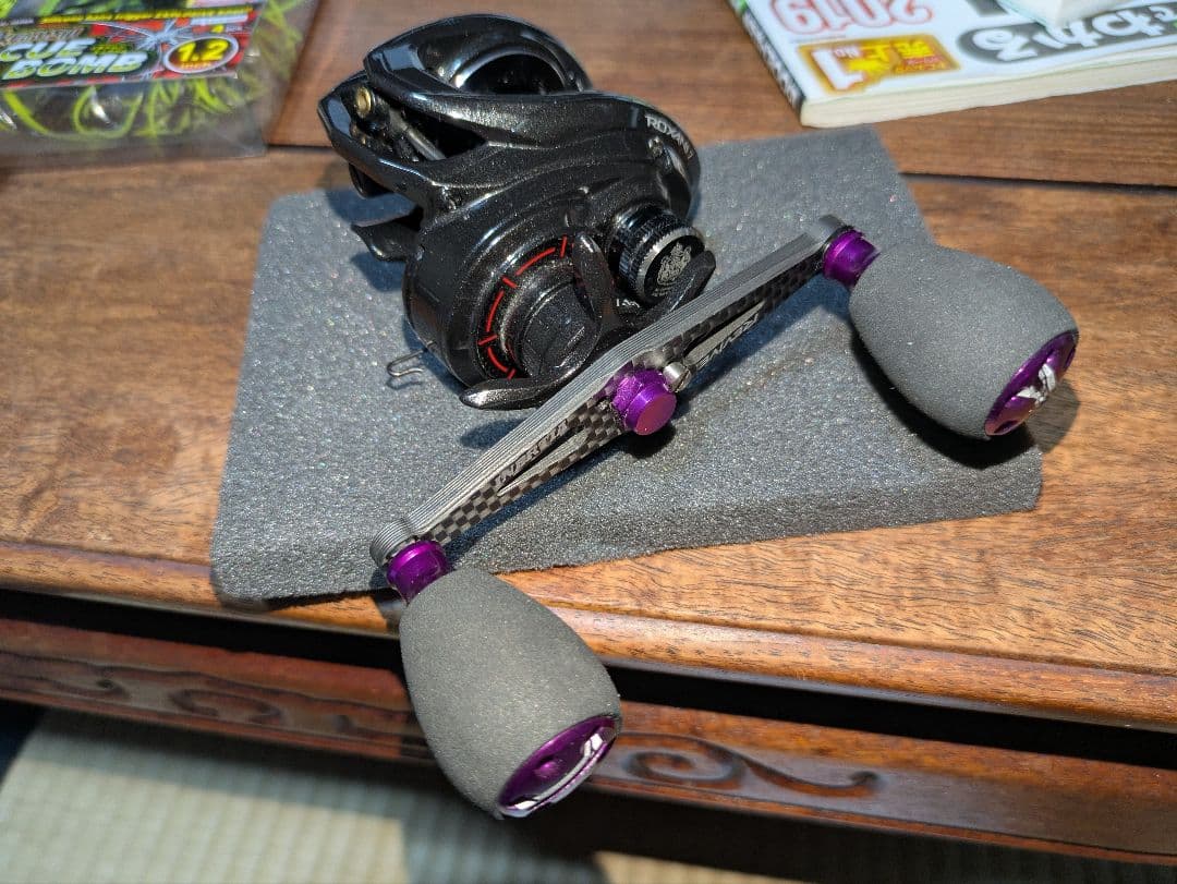 リバイブ イナーシャ カーボンハンドル R-IN92AD-P　ダイワ用/パープル