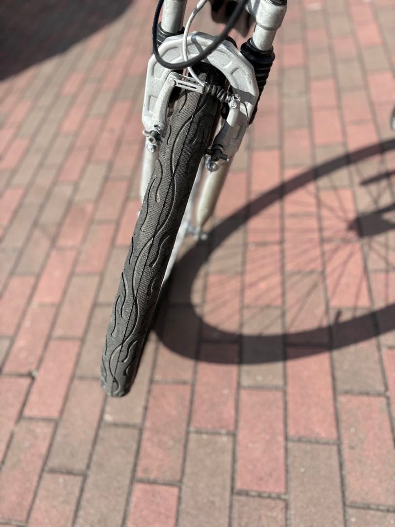 新品タイヤ・フルサス・折り畳みマウンテンバイク(26㌅)お届け出来ます。引取可能