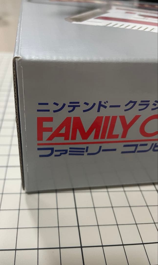 【美品・箱あり】ニンテンドークラシックミニ ファミコン ファミリーコンピュータ