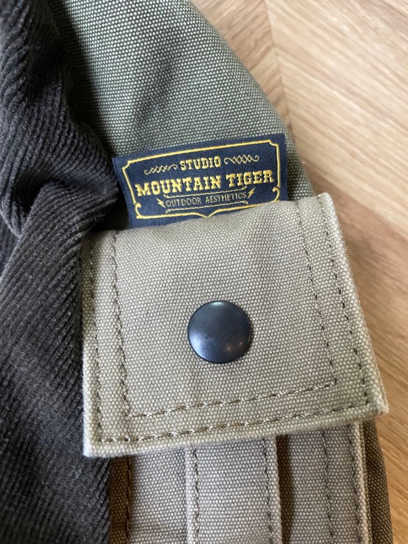 MOUNTAIN TIGER STUDIO バッグ