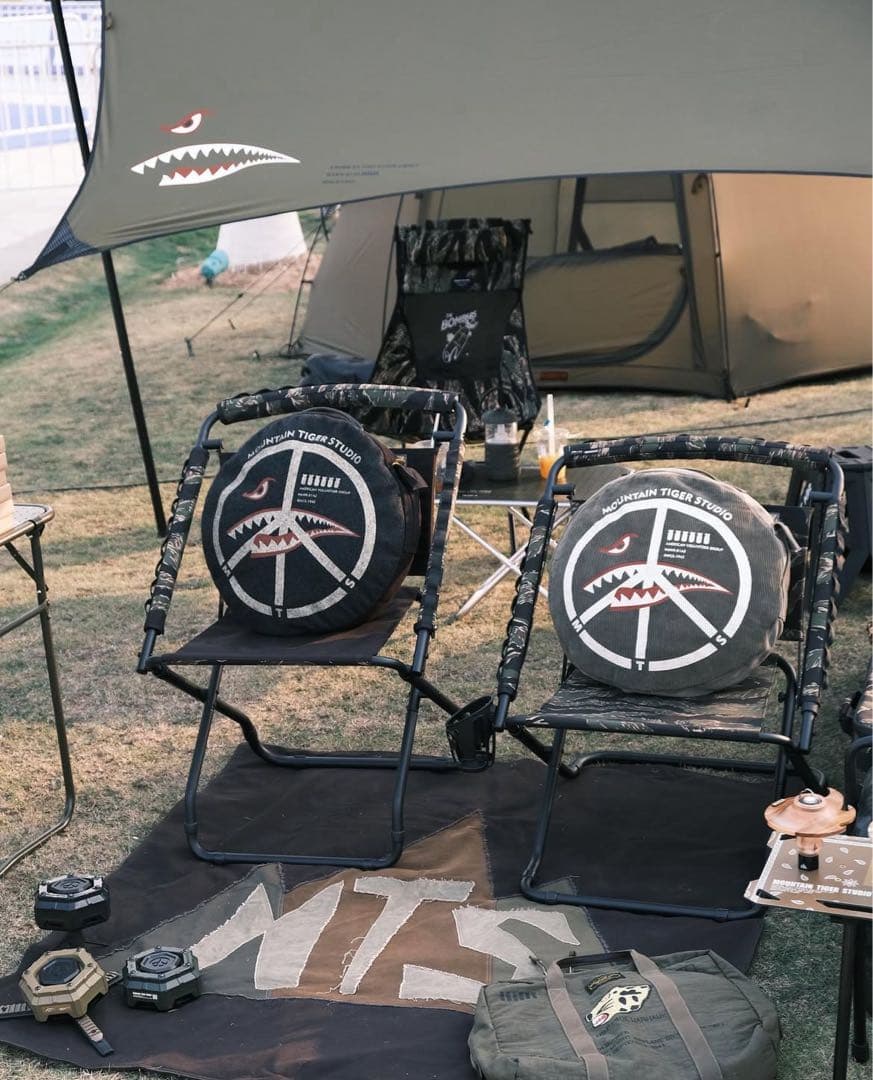 MOUNTAIN TIGER STUDIO バッグ