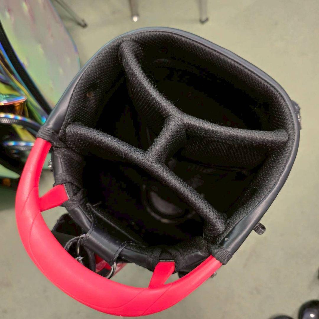 ※最終お値下げ※ TaylorMade キャディバッグ ブラックレッド 9.5型