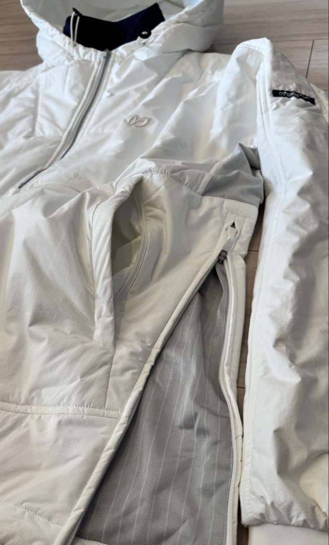 ✨美品✨MASTER BUNNY EDITION 中綿ホワイトブルゾン　サイズ5