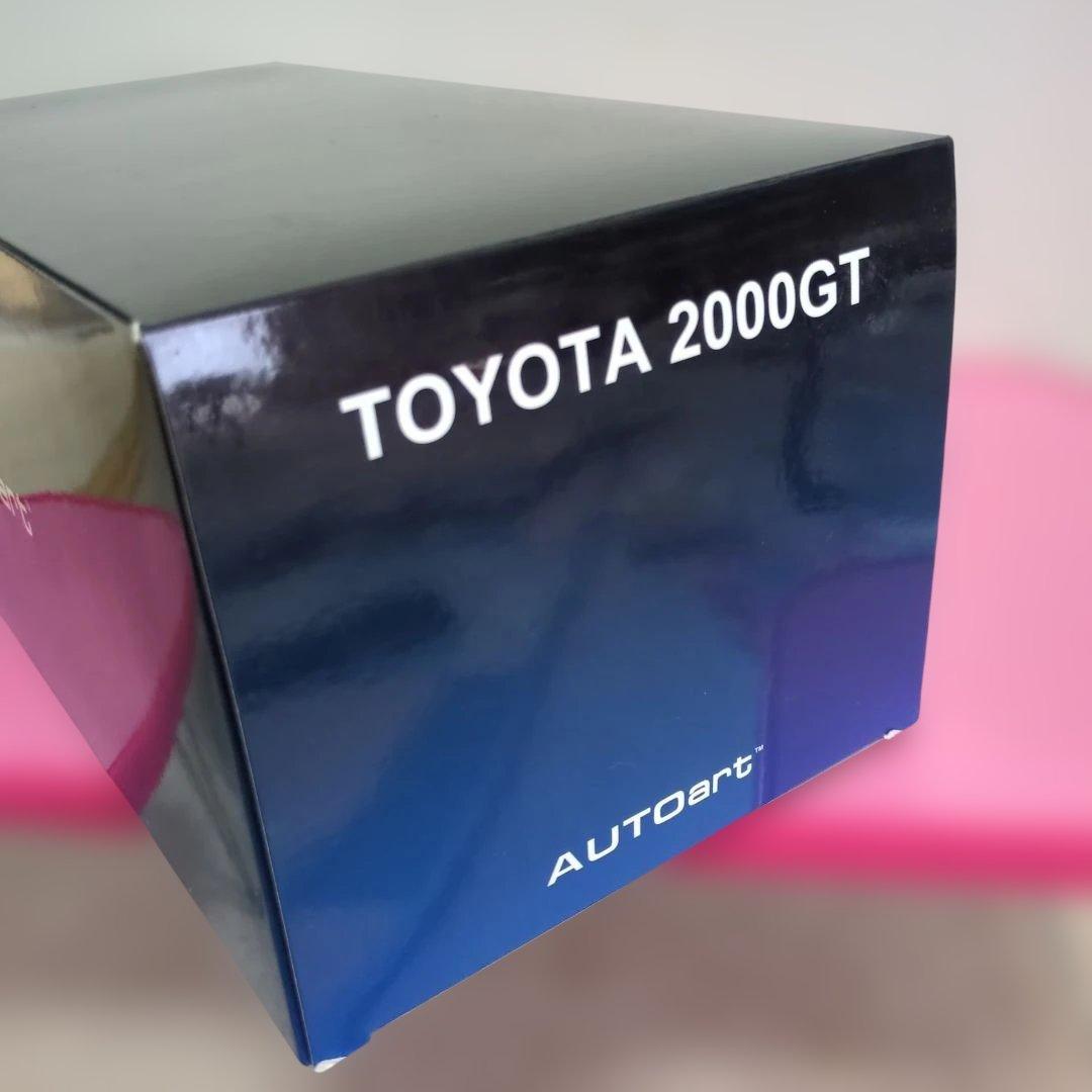 アートオート1/18トヨタ 2000GT ミニカー ホワイト