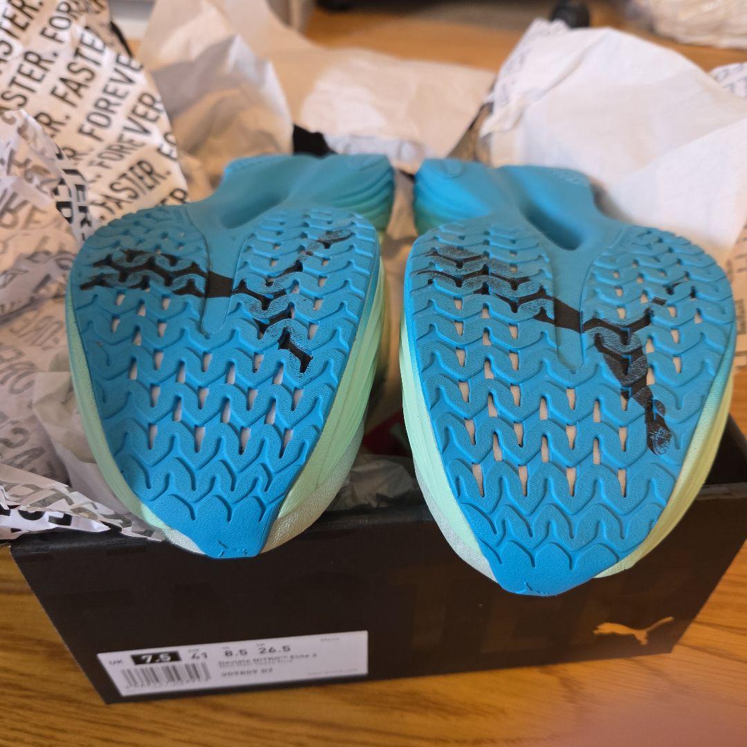 PUMAディヴィエイト ニトロ エリート3 ランニングシューズ (26.5cm)