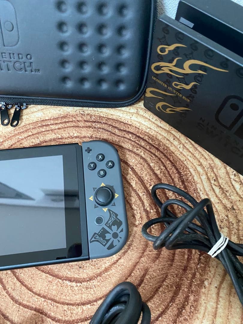 Nintendo Switch ニンテンドースイッチ本体　モンハンモデル　箱無し