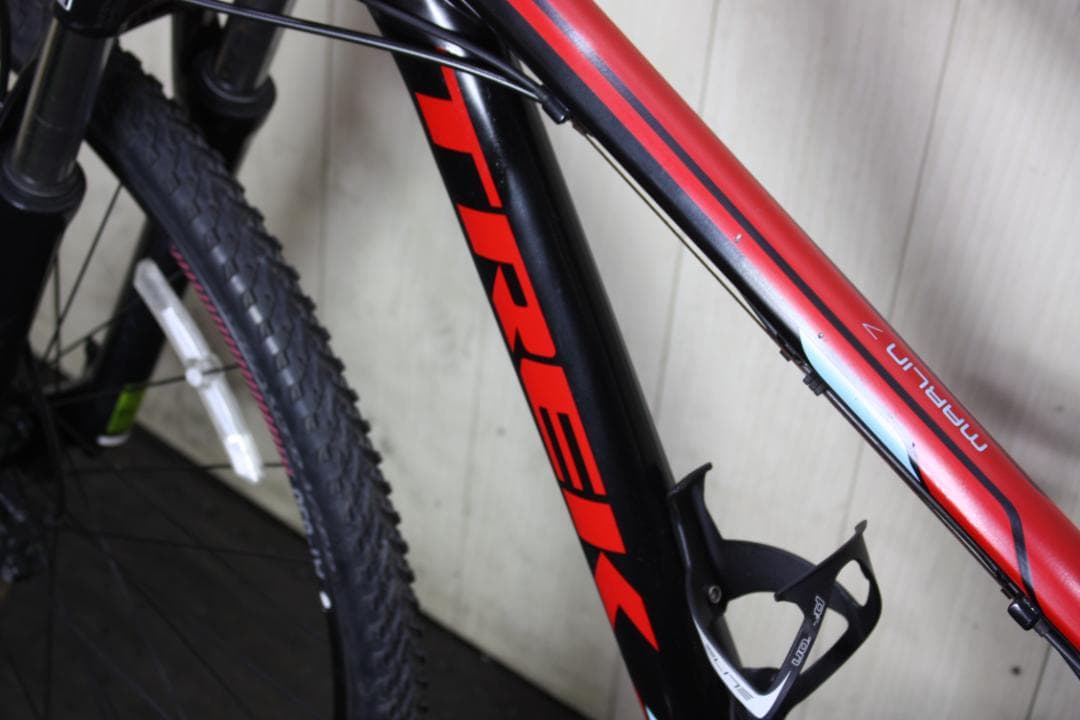 トレック MARLIN7 700C 27速 420mm 油圧式ディスククロス