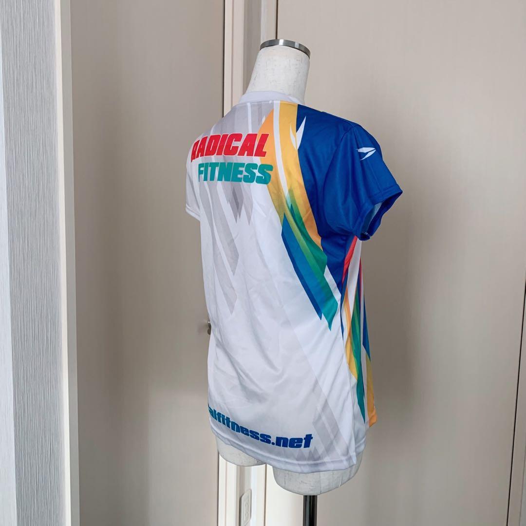 【新品】激レア★明るく弾むレインボーカラー《ラディカルフィットネス 》トップス