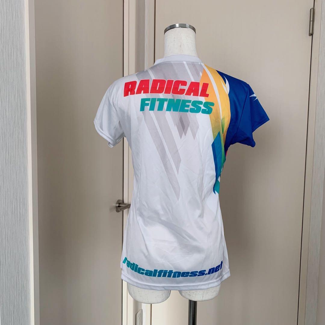 【新品】激レア★明るく弾むレインボーカラー《ラディカルフィットネス 》トップス