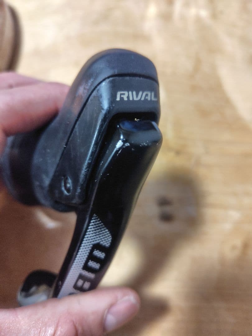 SRAM Rival one 11sダブルタップレバー