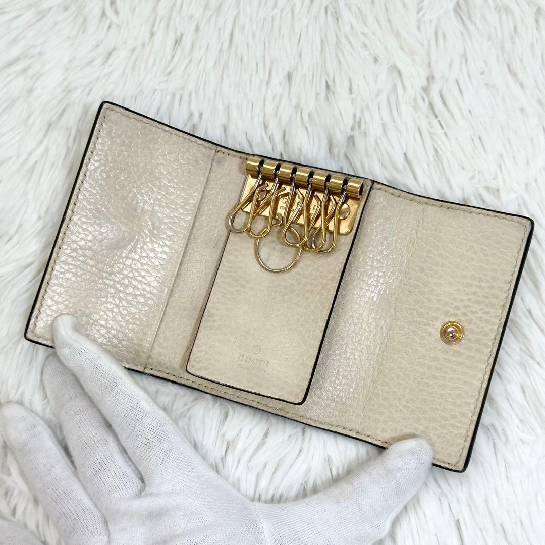 GUCCI キーケース 6連 GGマーモント GGスプリーム ホワイト