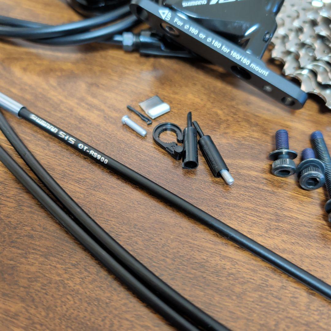 ね*い様 【新品】SHIMANO シマノ 105 R7020 油圧ディスク コン