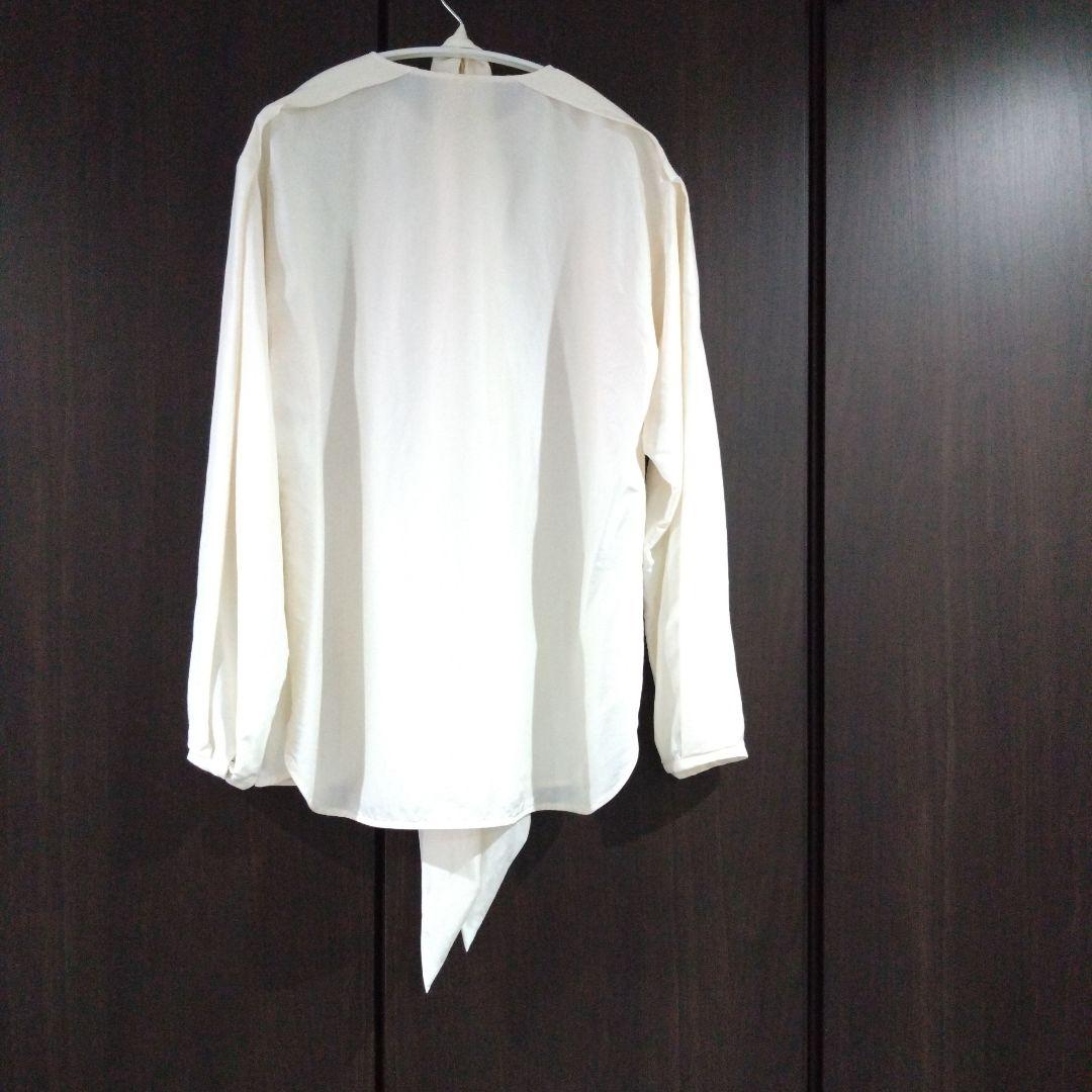 エポカsize40シルククロスブラウス
