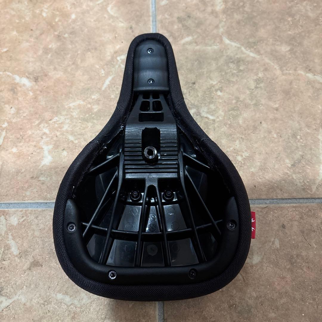 パーツ Odyssey Hot Seat BMX