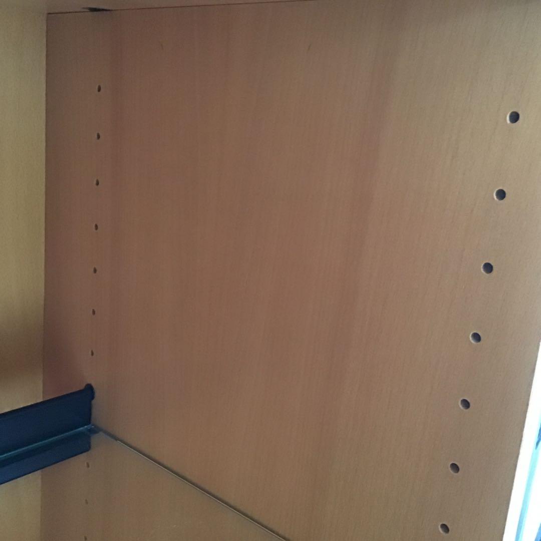 イノベーター NOVA サイドキャビネット 飾り棚　チェスト　収納 北欧