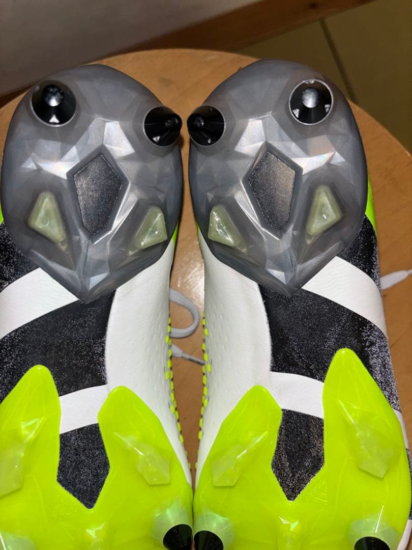 【新品・未使用❗️】adidasプレデターアキュラシーSGスパイク 25.5cm