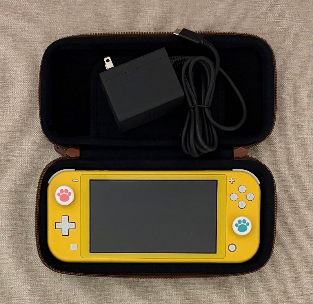 Nintendo Switch Lite イエロー 本体　ケース・アクセサリー付