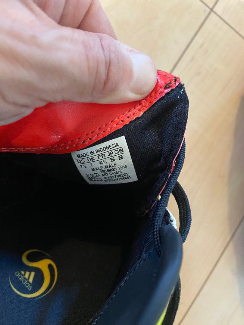 アディダス　プレデター 美品　サッカー　25.5cm adidas スパイク
