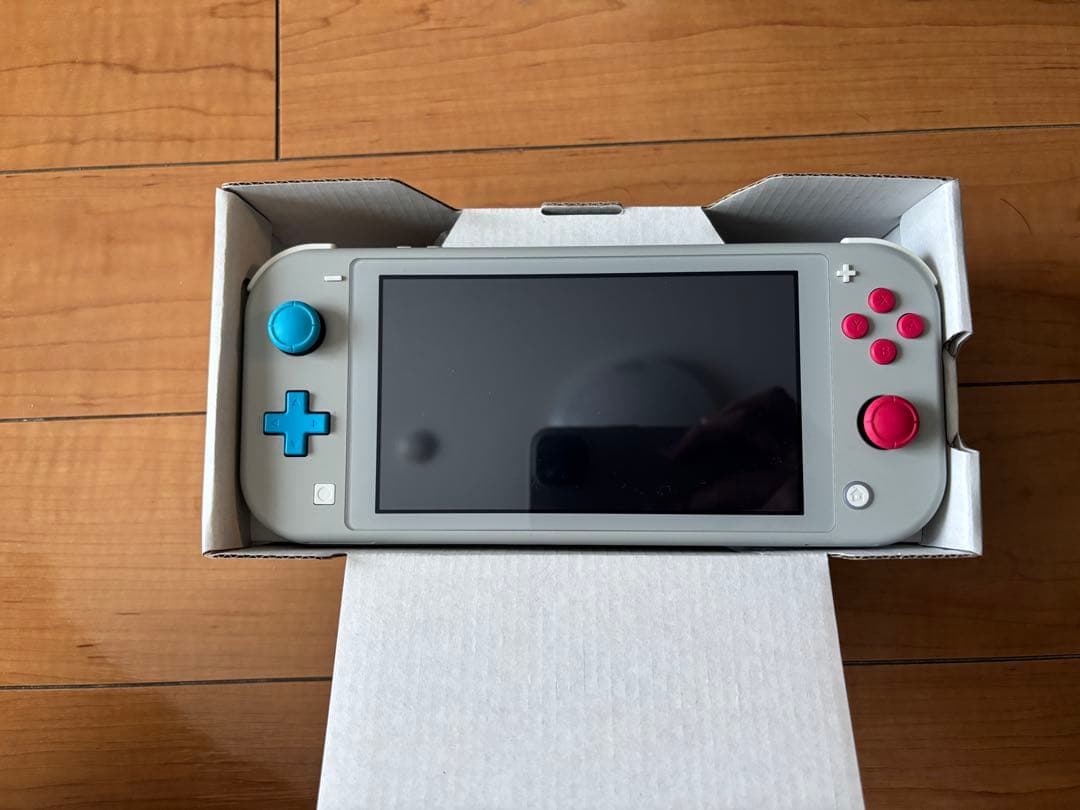 [合馬公式アカウント01]Switch Lite ザシアン・ザマゼンタ