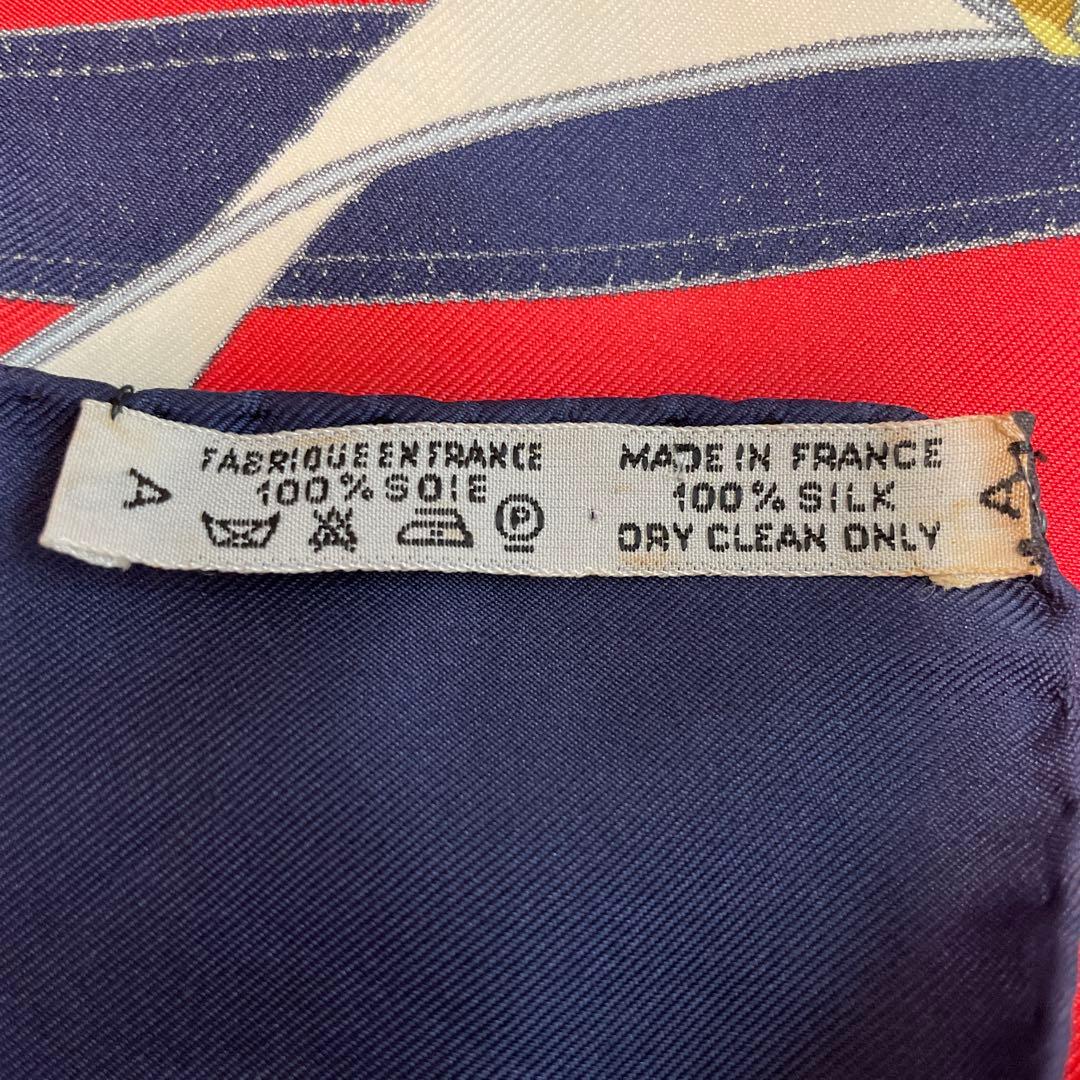 HERMESカレ90シルクスカーフ　エプロン・ドール 黄金の拍車