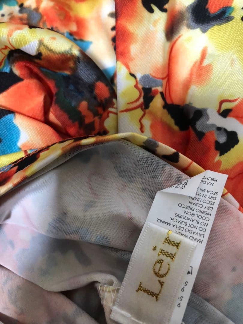 社交ダンス練習着レッスン着パーティ。レイリーナ花柄上下ラテンセットアップドレス