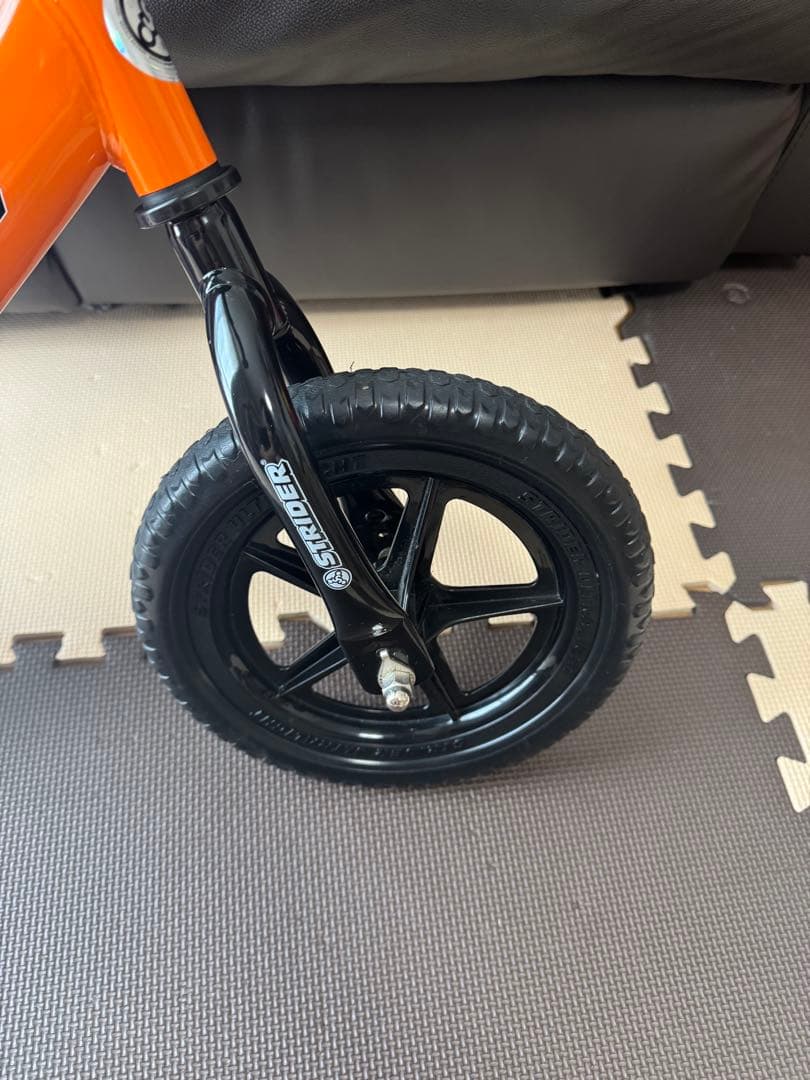 ストライダー　ロッキングストライダー