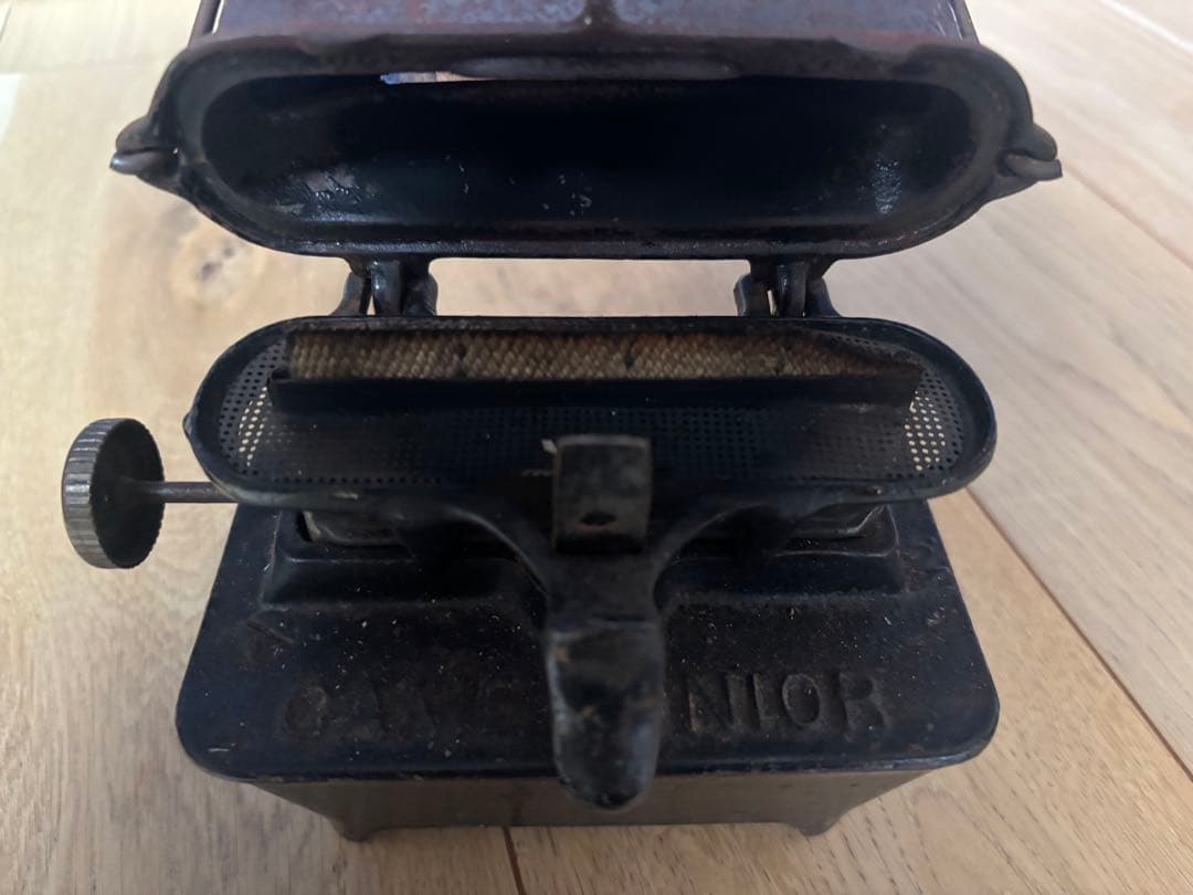 Taylor Boggis アイロンストーブ