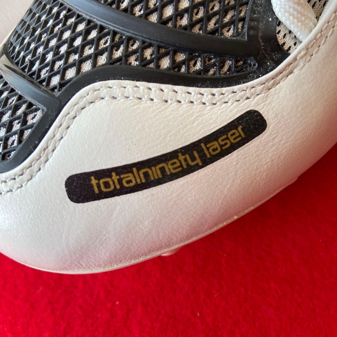 シューズ ナイキ TOTAL90 LASER HG 27.5cm　e1273-B