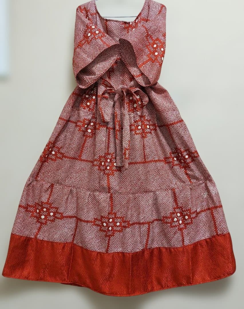 【着物リメイク】☆総絞り☆シルク☆大人☆可愛い☆ワンピース☆