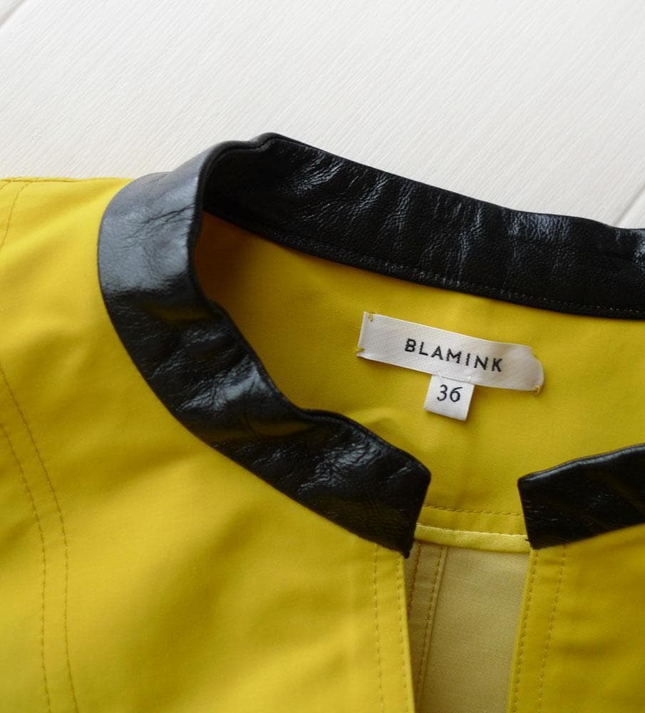 美品 ブラミンク 定価13万 ポンチョコート ケープ マント イエロー 156