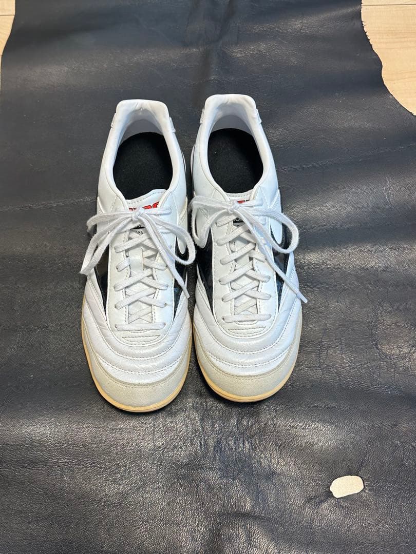 フットサルシューズ モレリア IN