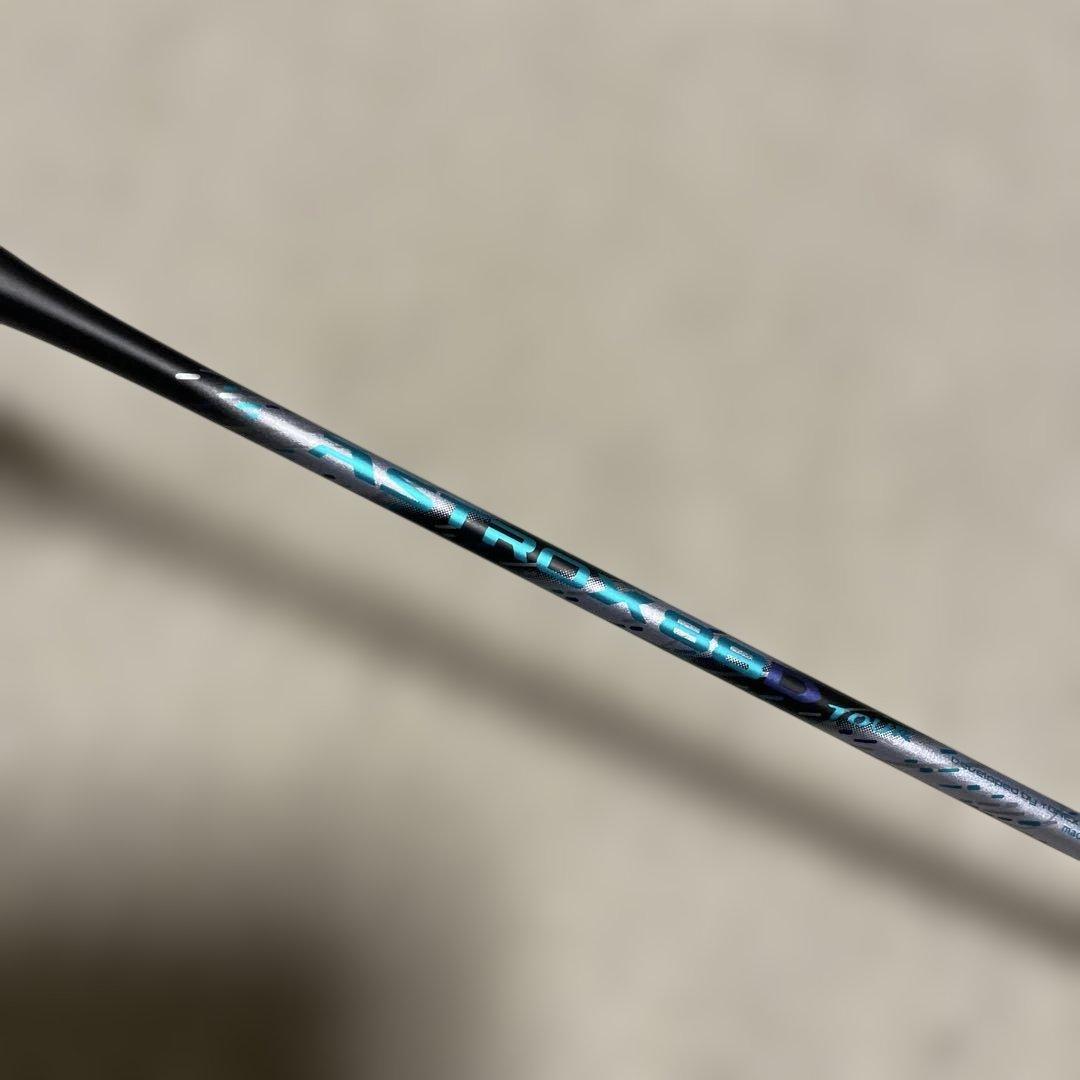 【sugar】YONEX バドミントンラケット アストロクス88Dツアー