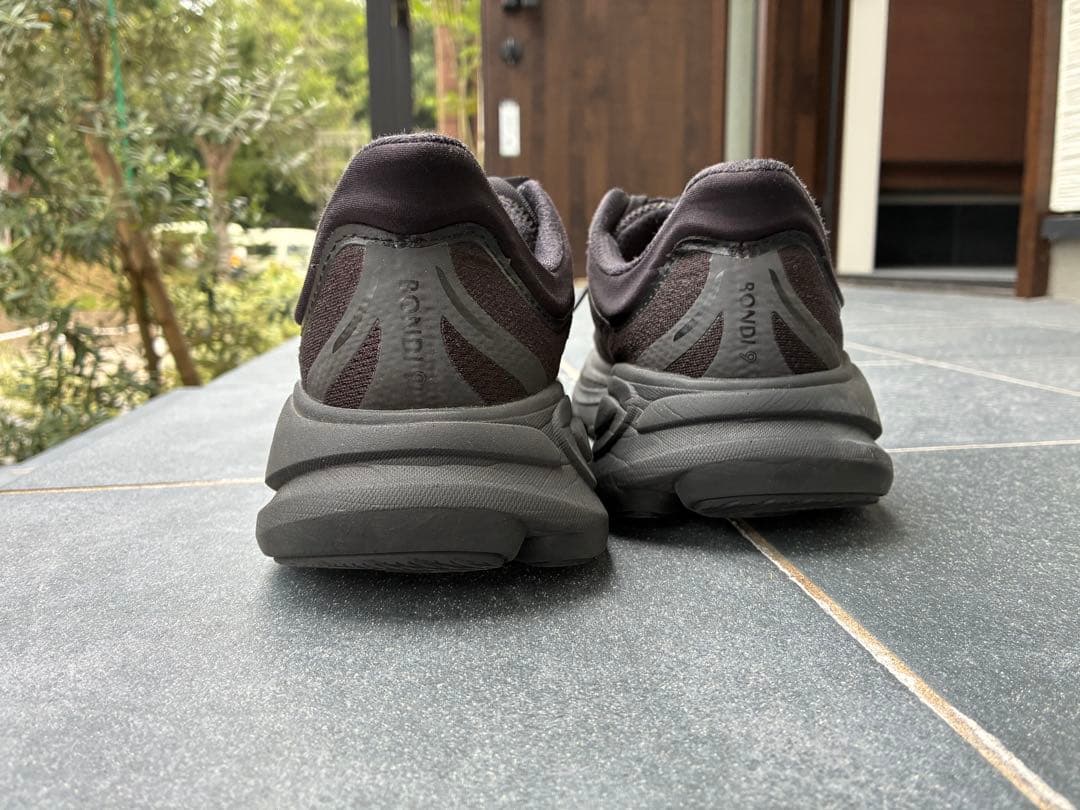 スパイク・シューズ BONDI 9