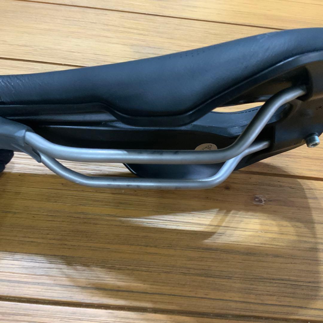 SelleItalia WATT GEL TI316 SUPERFLOWサドル