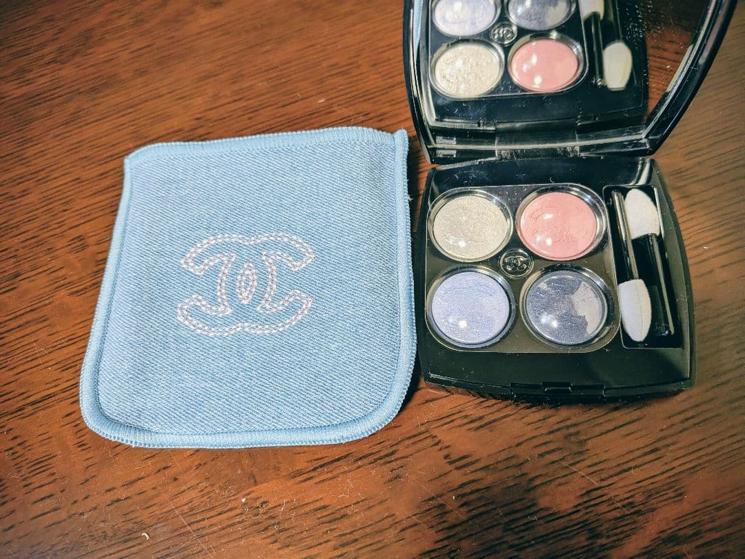 シャネル　レ キャトル オンブル　デニムドリーム