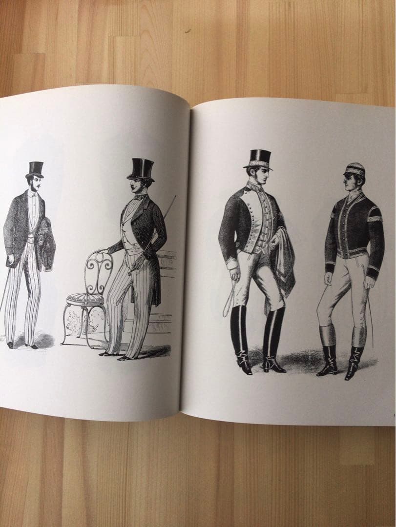 【洋書】ファッションデザイン　1800-1940 時装設計