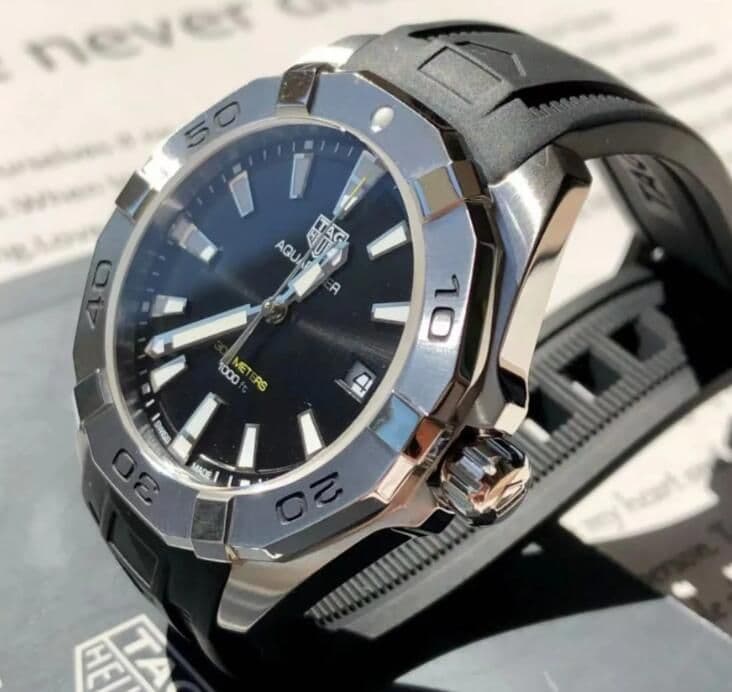 新品未使用 箱付 タグ・ホイヤーの腕時計 専用です