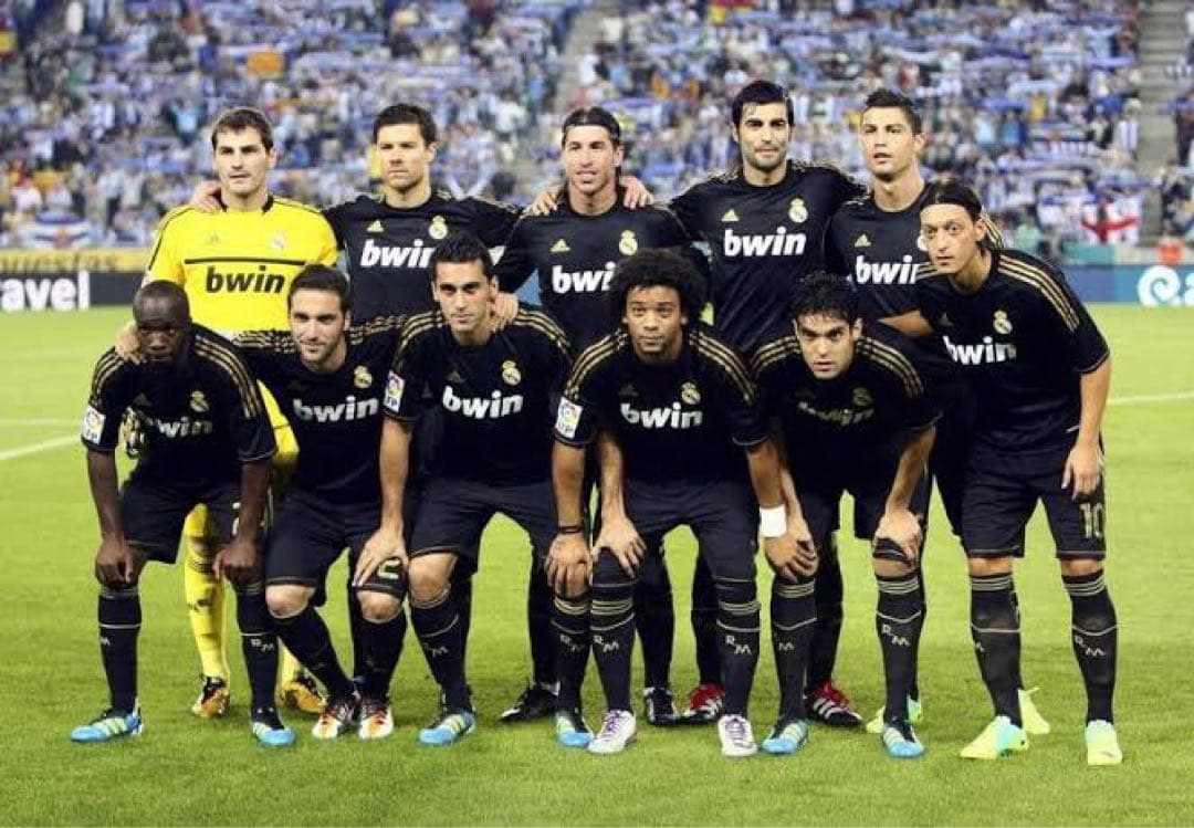 クリスティアーノ・ロナウド　ユニフォーム　レアルマドリード　長袖　ポルトガル代表