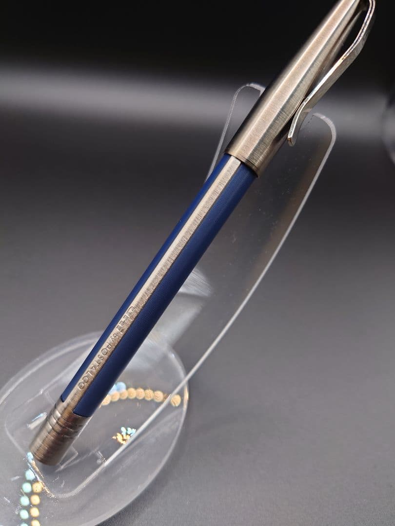 LAYERED uni by POSTALCO 60周年　ボールペン　ネイビー