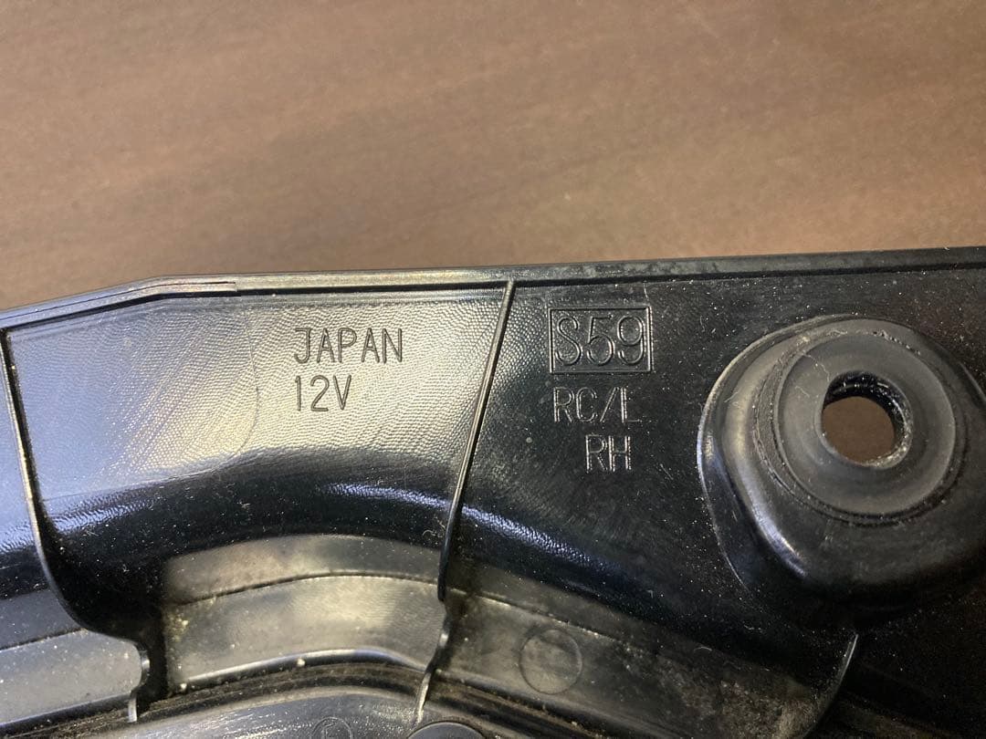 ワゴンR(MH55S) 右テールランプ