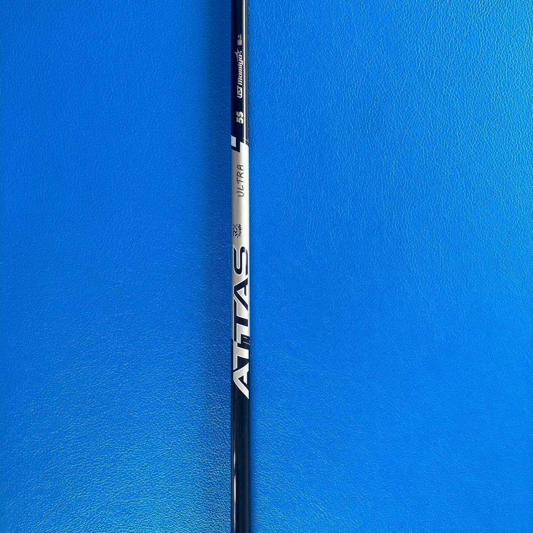 ゼクシオ14ドライバー　10.5度　シャフト2本アッタスウルトラ5sシャフト