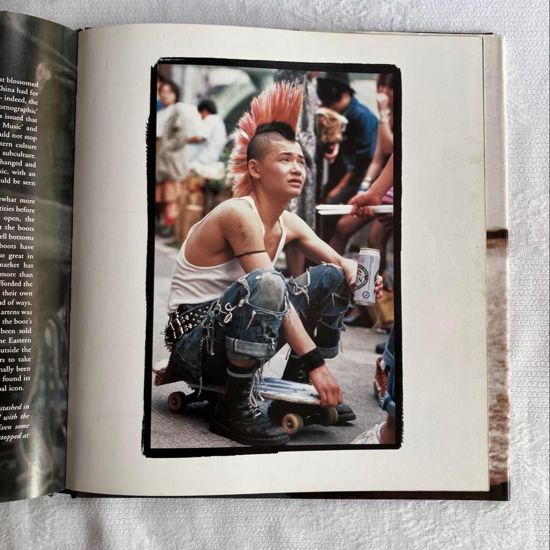 アート・デザイン・音楽 40th anniversary Dr.Martens archive book